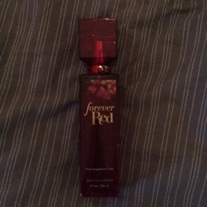 Forever Red fragrance mist